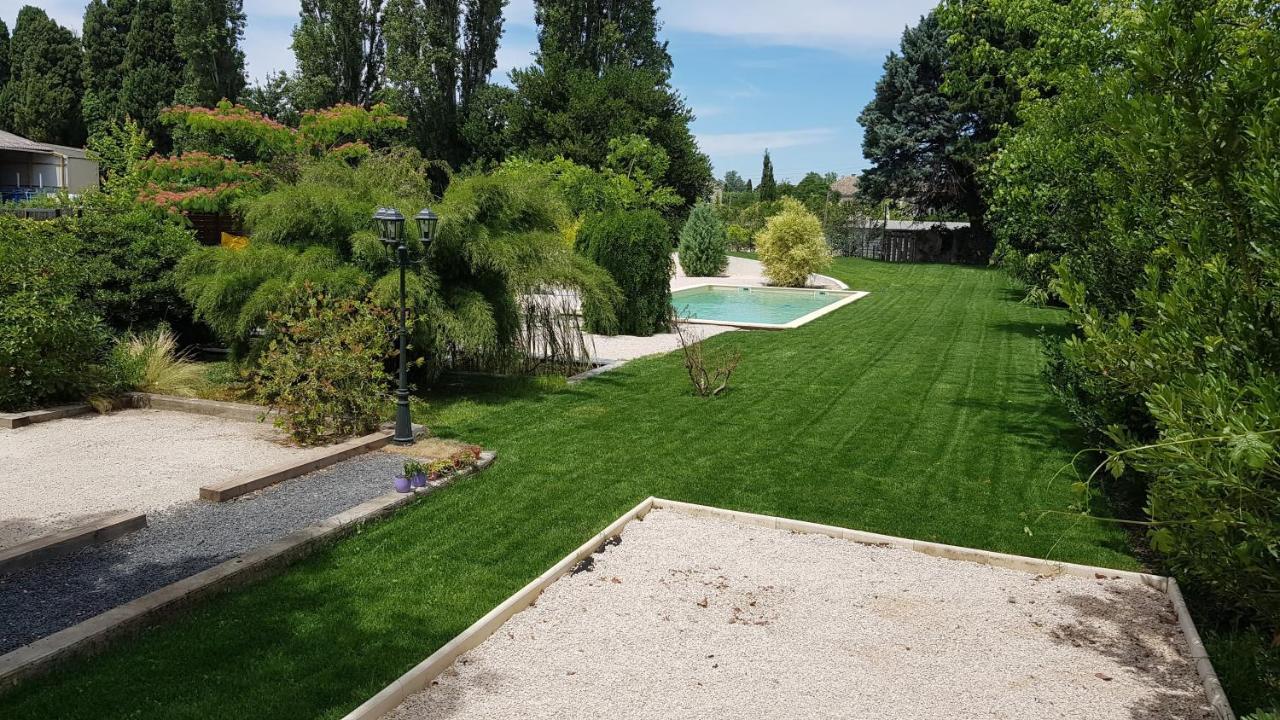Maison D' Alys Entre Luberon Et Alpilles Cabannes Buitenkant foto