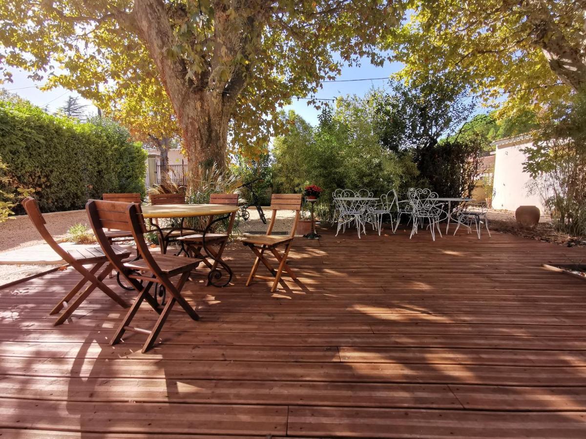 Maison D' Alys Entre Luberon Et Alpilles Cabannes Buitenkant foto